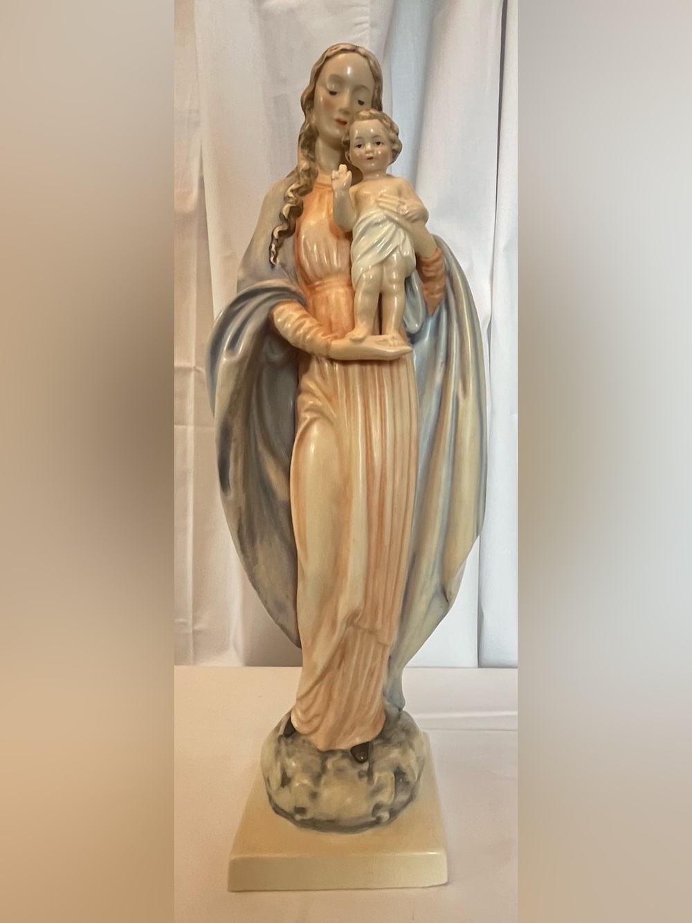 UNGER Goebel Bee Inside V Germany 14.5” Madonna & Child Statue Vintage HM 80 E&R